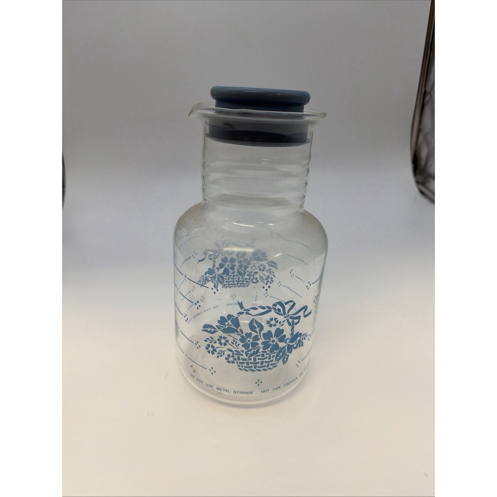 VTG Pyrex Cornflower Country Blue Basket 7520 Juice Glass Carafe Pitcher 2qt.